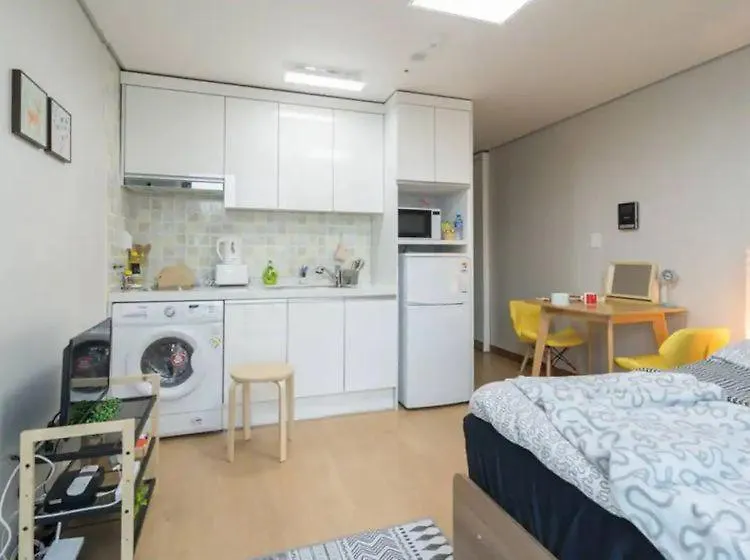 Basecamp Jongno Apartment Seoul